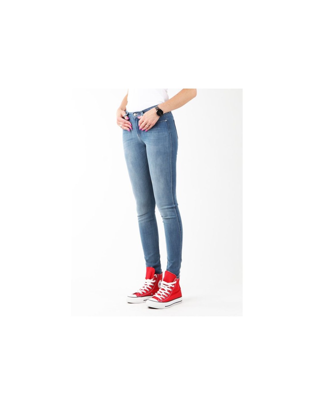 371570-thickbox_default-wrangler-γυναικείο-jean-παντελόνι-σε-super-skinny-εφαρμογή-w29jpv86b