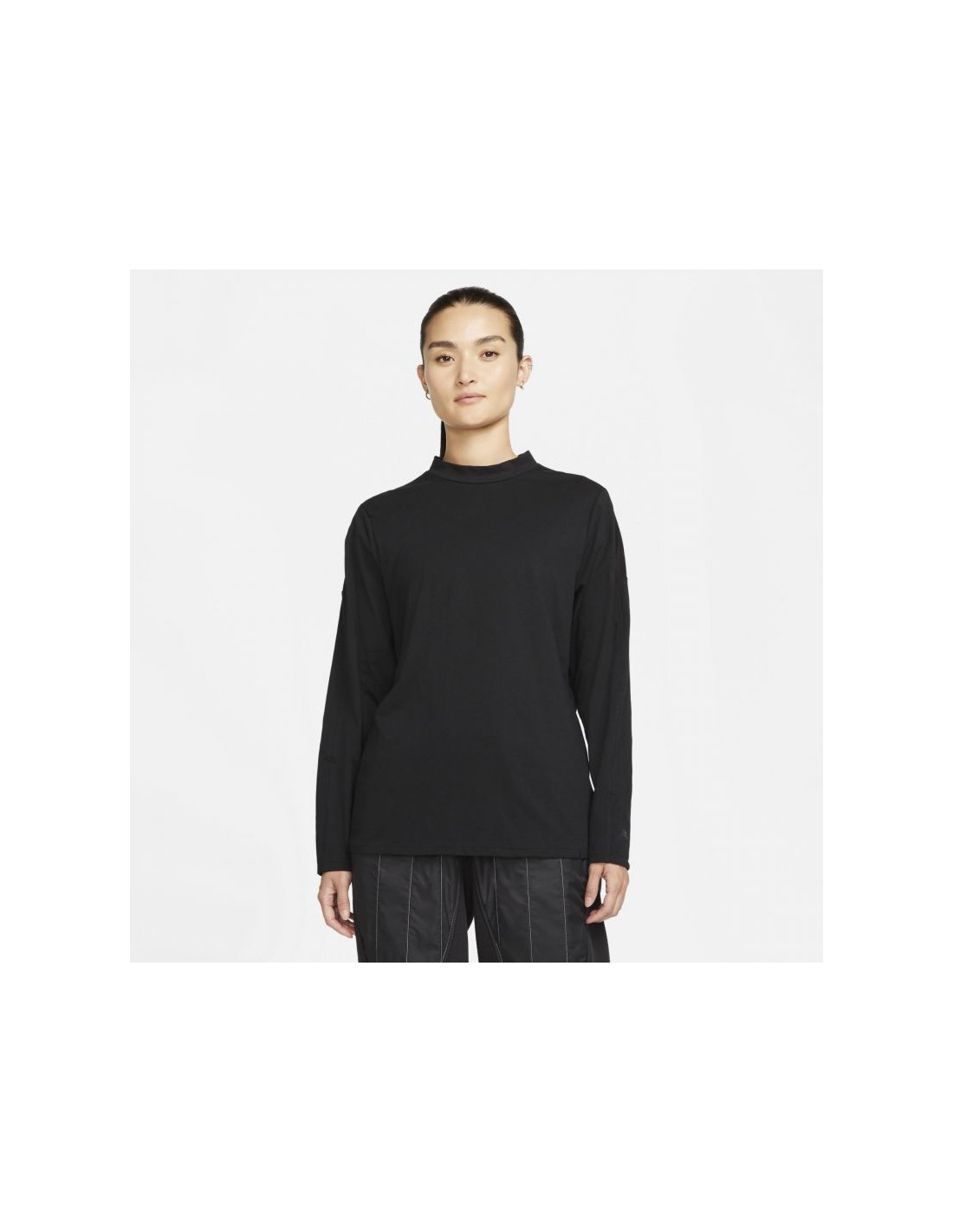 483560-thickbox_default-nike-adv-tech-pack-χειμερινή-γυναικεία-μπλούζα-κοντομάνικη-μαύρη-dd4628-010