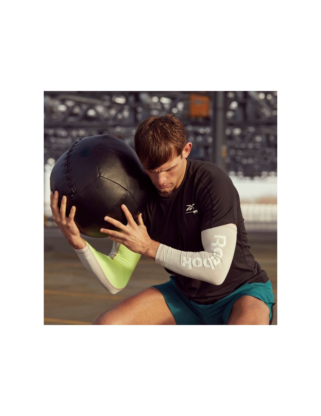 497836-thickbox_default-reebok-μανίκι-συμπίεσης-βραχίονα-σε-πράσινο-χρώμα-rasl-13024gr