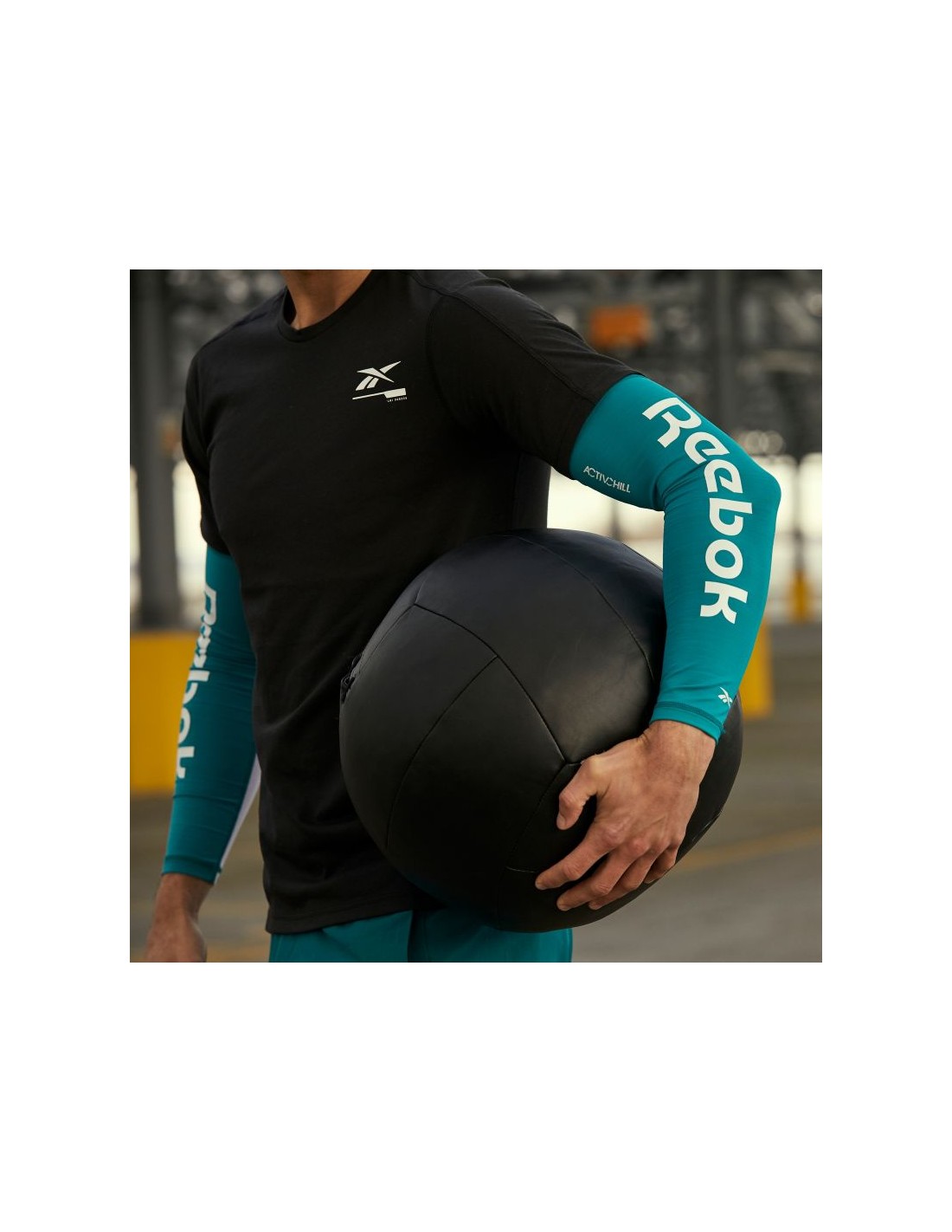 497858-thickbox_default-reebok-μανίκι-συμπίεσης-βραχίονα-σε-μπλε-χρώμα-rasl-13025gn