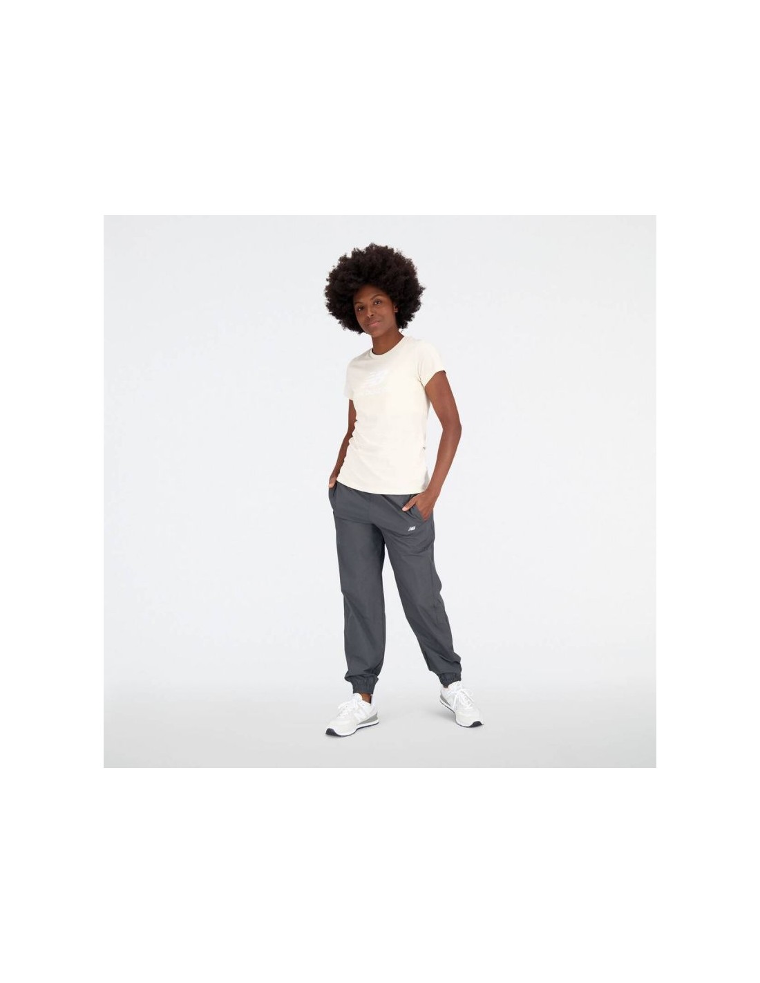 597248-thickbox_default-new-balance-γυναικείο-t-shirt-μπεζ-με-στάμπα-wt31546tcm