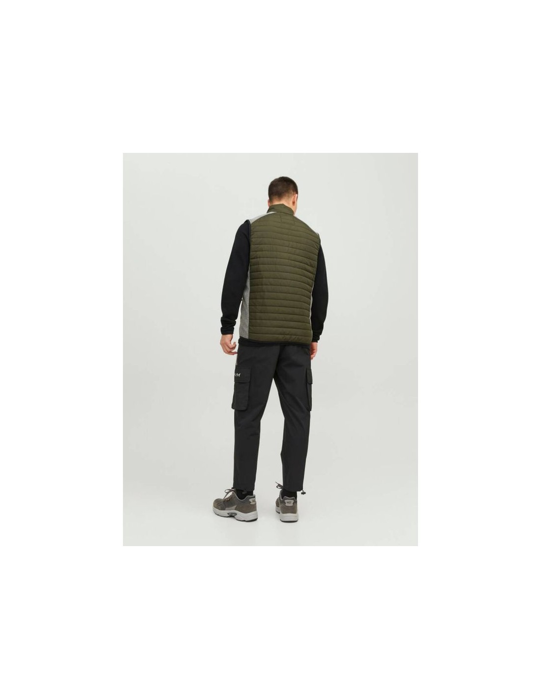 601840-thickbox_default-jack-jones-bodywarmer-αμάνικο-ανδρικό-μπουφάν-χακί-12200684