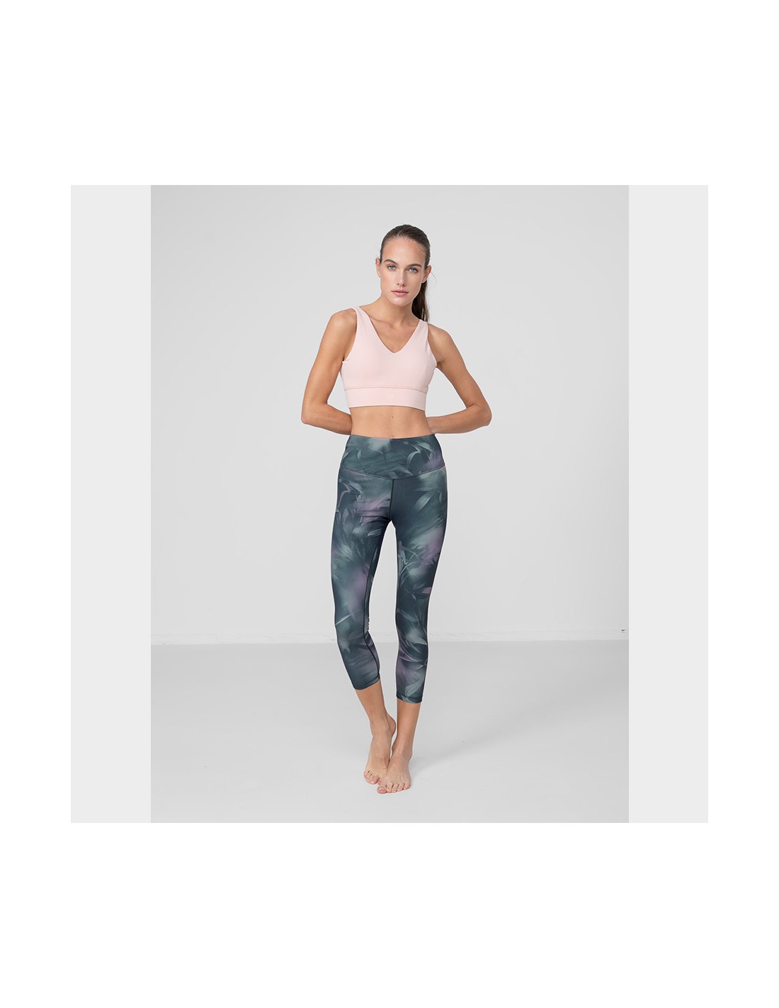 613801-thickbox_default-e26bcb12-c1c6-ee11-9722-00155d01f100