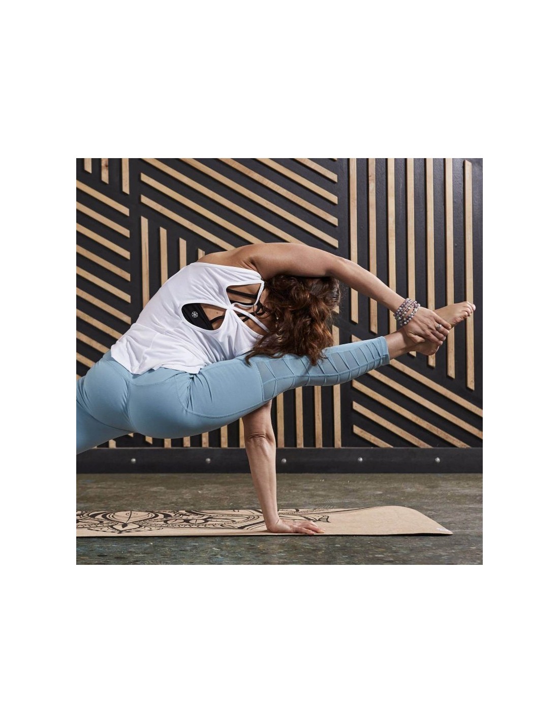 657321-thickbox_default-yoga-mat-gaiam-printed-cork-mandala-5-mm-63495