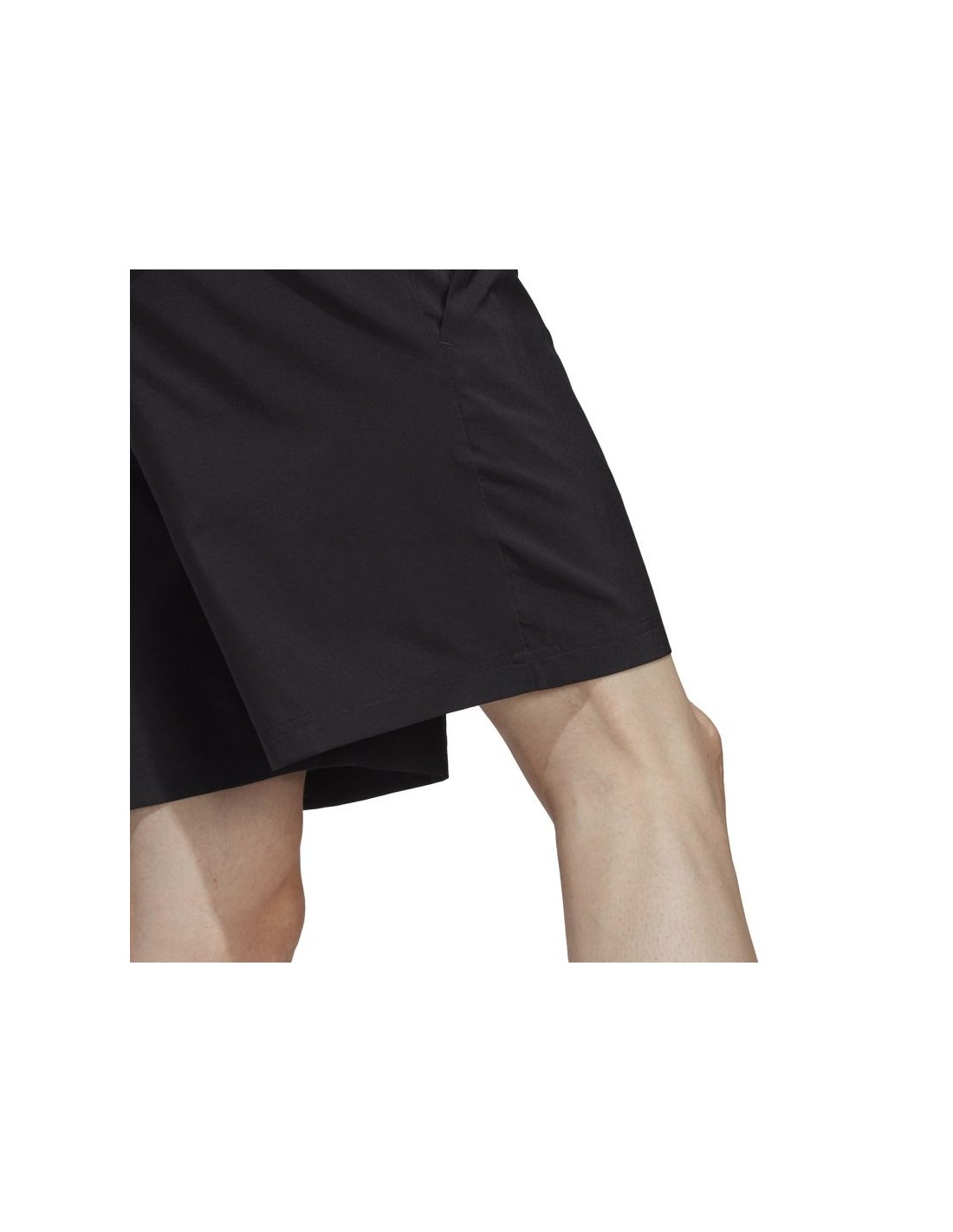 665389-thickbox_default-adidas-aeroready-essentials-chelsea-small-logo-m-ic9392-shorts