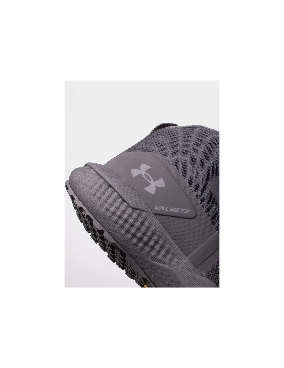 666626-thickbox_default-under-armour-valsetz-mid-m-shoes-3027382-001
