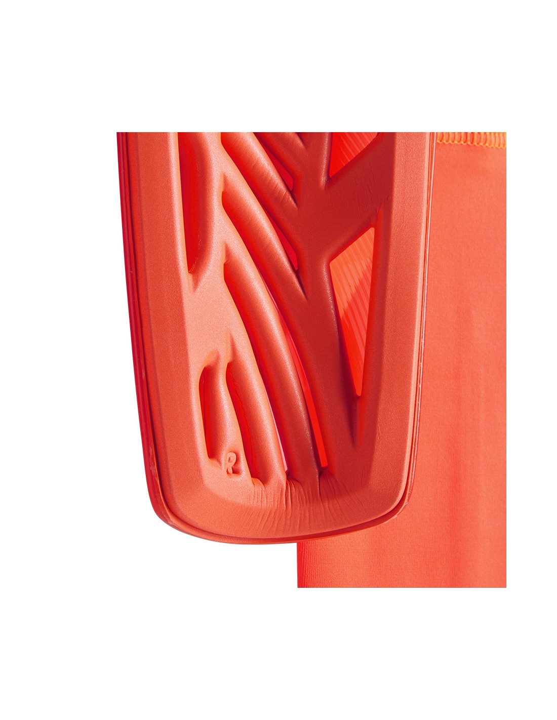 681039-thickbox_default-adidas-tiro-sg-league-iq4041-football-shin-guards