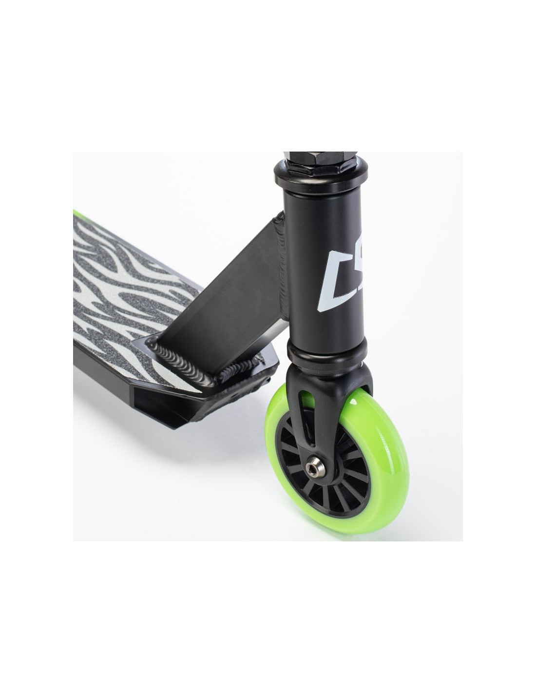 691160-thickbox_default-coolslide-freestyle-scooter-crewe-92800595499