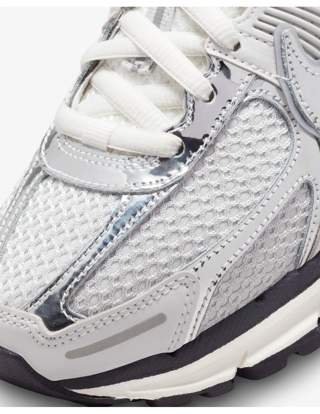 714534-thickbox_default-nike-air-zoom-vomero-5-pure-platinum-summit-white-womens-fd9919-001-mbs