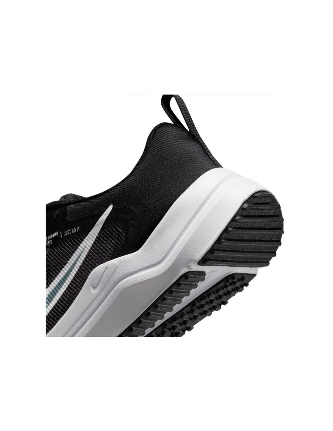 722357-thickbox_default-nike-downshifter-12-jr-dm4194-003-running-shoes
