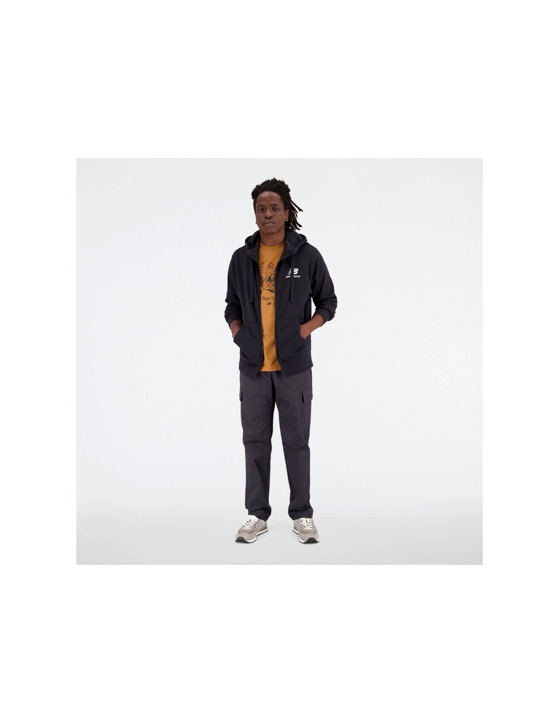 722729-thickbox_default-new-balance-essentials-stacked-logo-fren-bk-m-mj31536bk-sweatshirt