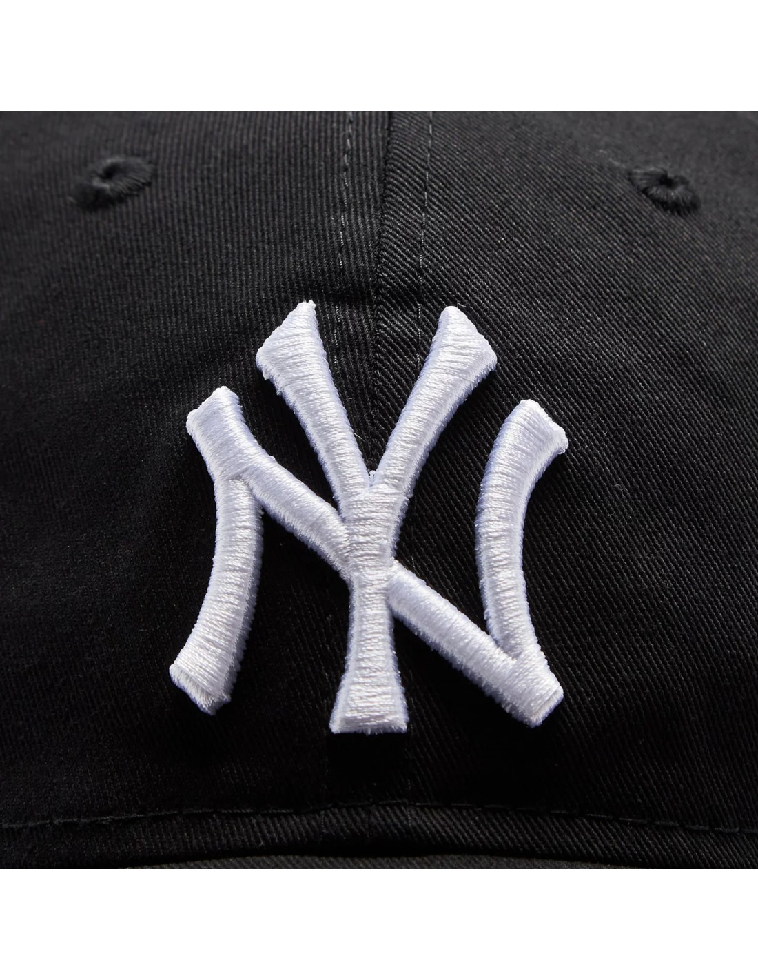 739776-thickbox_default-new-era-9twenty-league-essentials-new-york-yankees-cap-60348852