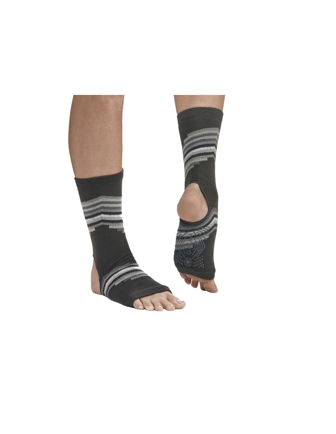 788515-thickbox_default-gaiam-63497-anti-slip-socks