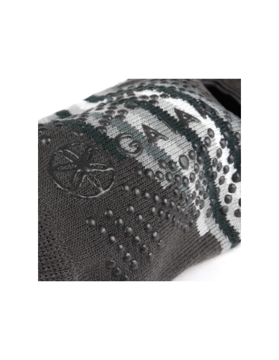 788521-thickbox_default-gaiam-63497-anti-slip-socks