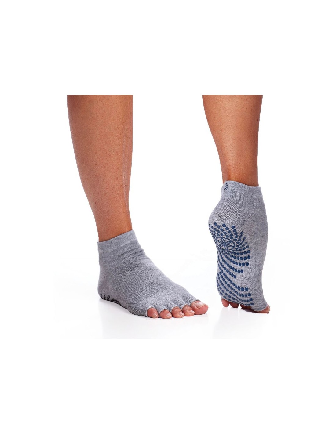 788696-thickbox_default-gaiam-63708-fingerless-anti-slip-yoga-socks