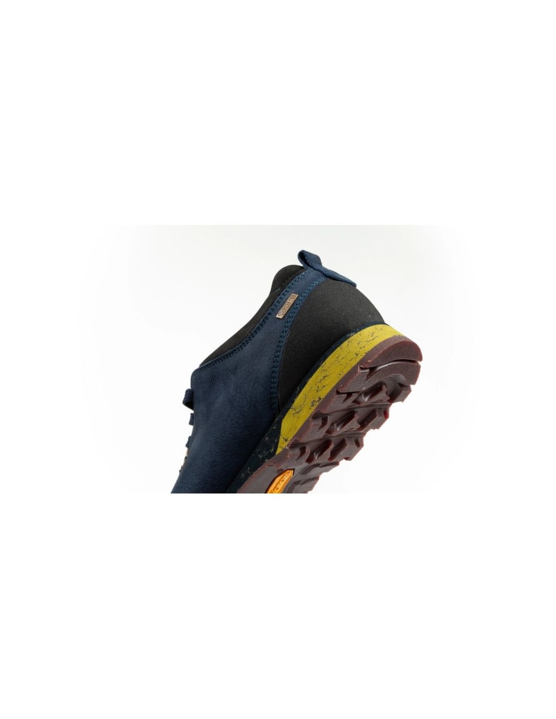 794833-thickbox_default-aku-bellamont-3-nbk-gore-tex-trekking-shoes-m-528-669