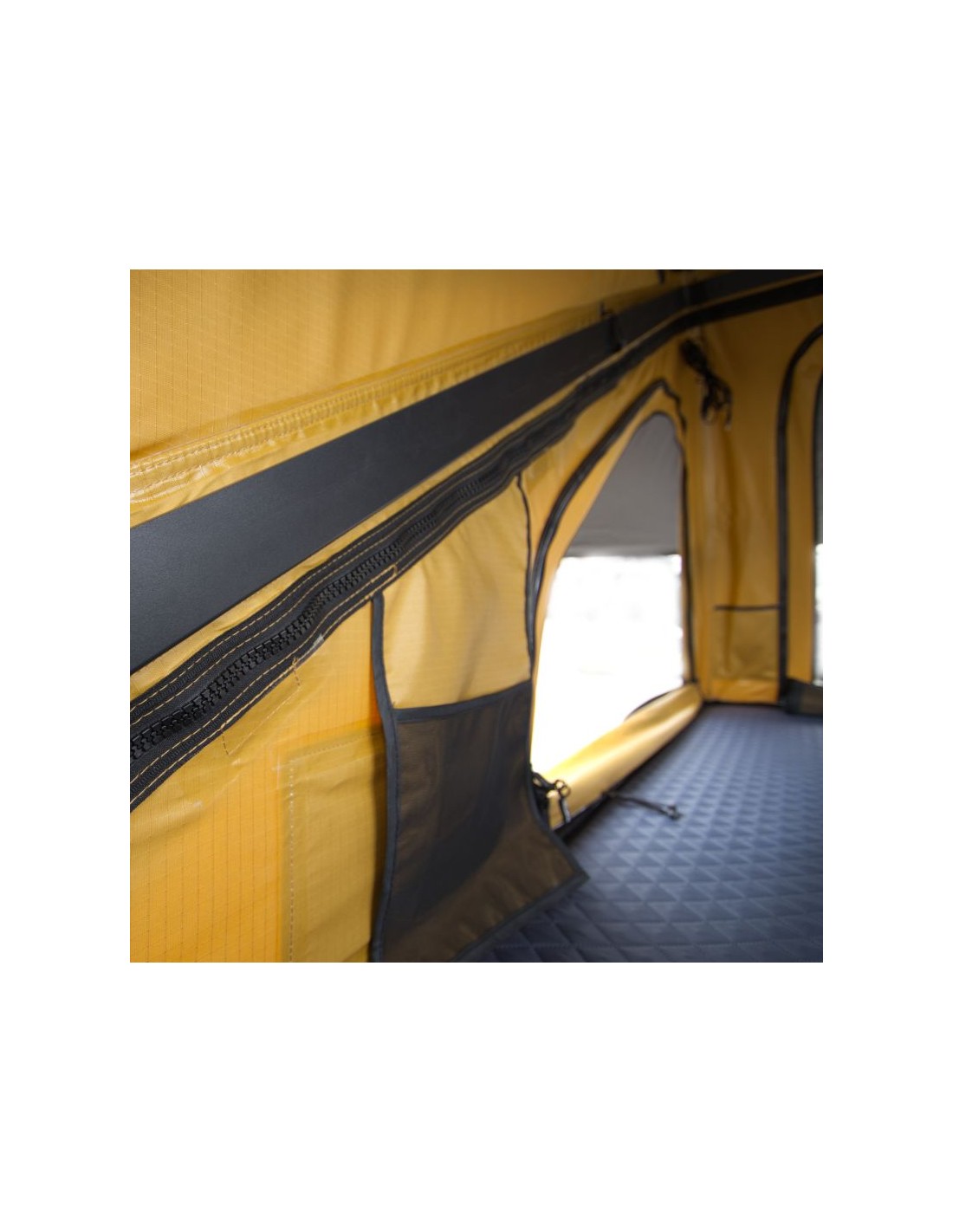 796436-thickbox_default-offlander-kara-kum-s-roof-tent-off-rtt-karakum-s