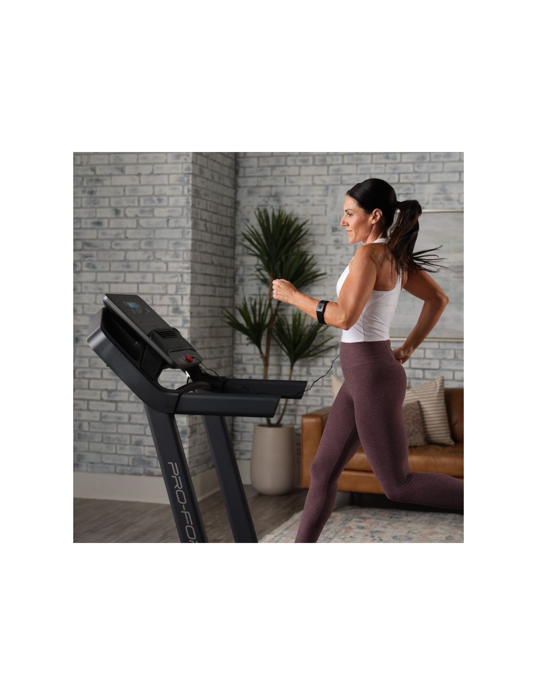 798784-thickbox_default-proform-carbon-tls-pftl79925-electric-treadmill