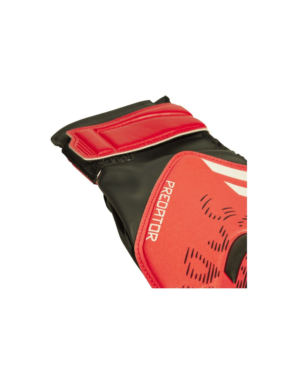 811011-thickbox_default-adidas-predator-pro-m-iw6276-goalkeeper-gloves
