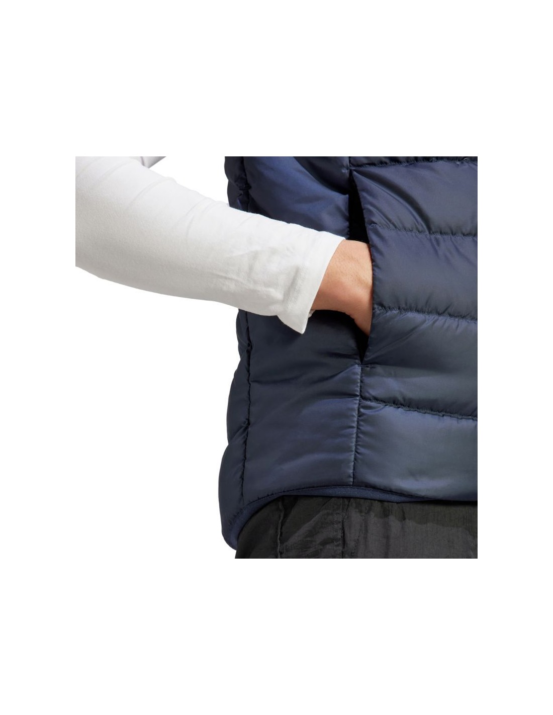 824000-thickbox_default-adidas-essentials-3-stripes-light-down-vest-m-ik3210