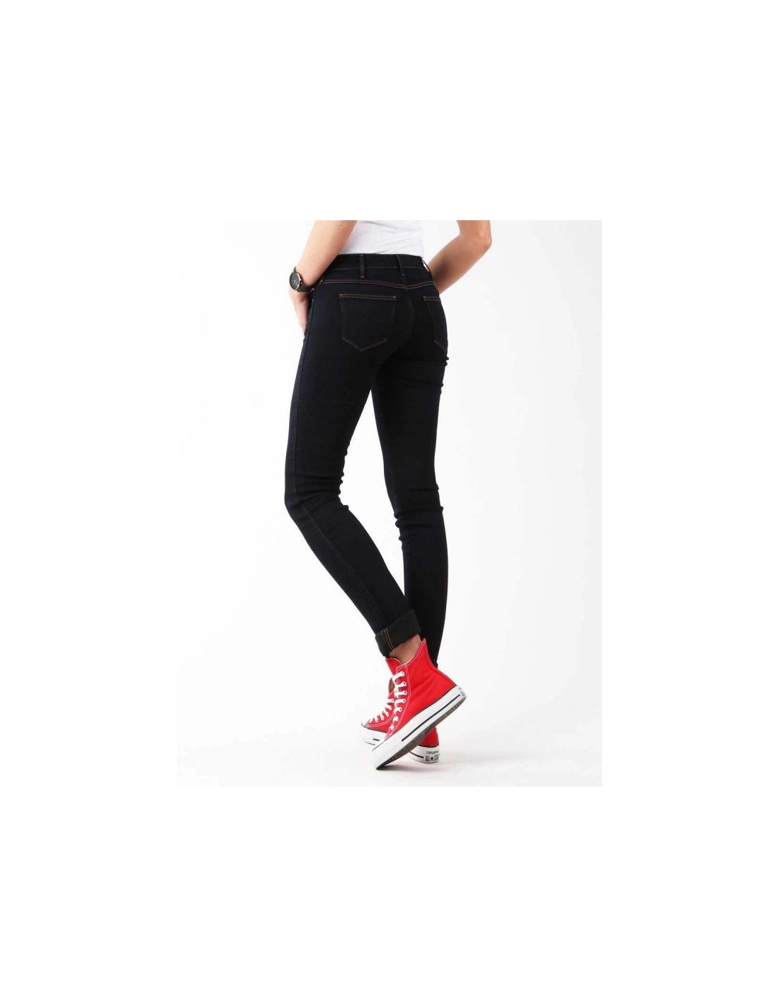 824761-thickbox_default-wrangler-courtney-skinny-jeans-w23sbv79b