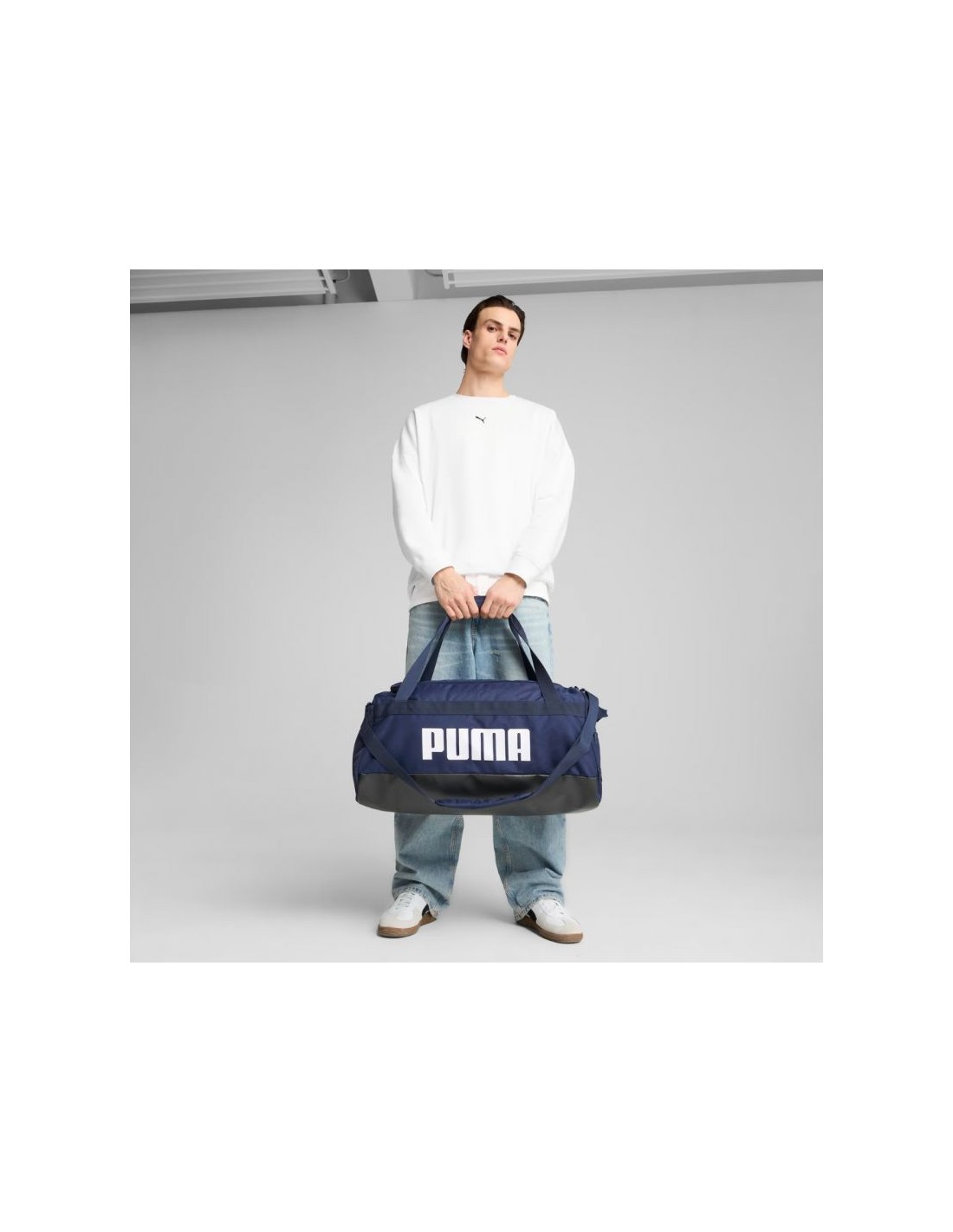 825666-thickbox_default-puma-challenger-sports-medium-bag-91145-03