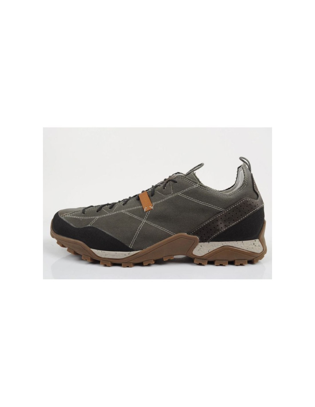 831941-thickbox_default-aku-nativa-m-646024-shoes