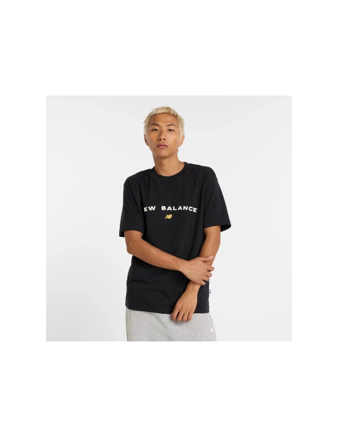 836659-thickbox_default-new-balance-reimagined-graphic-m-t-shirt-mt51506bk