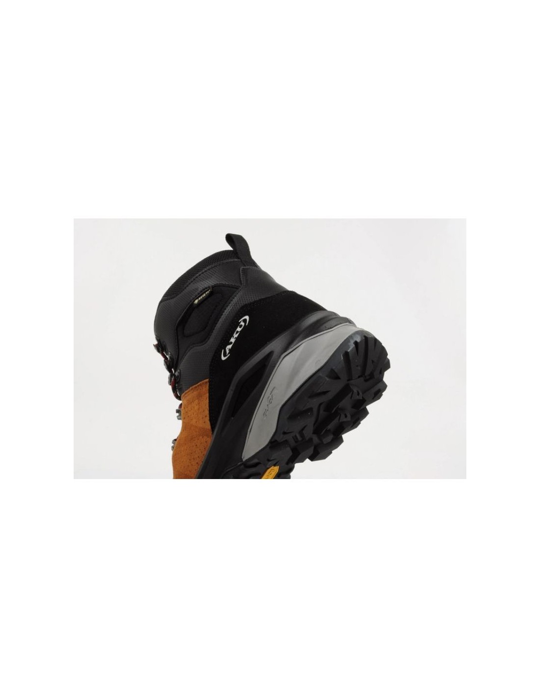 839553-thickbox_default-aku-adapta-gore-tex-m-490176-shoes