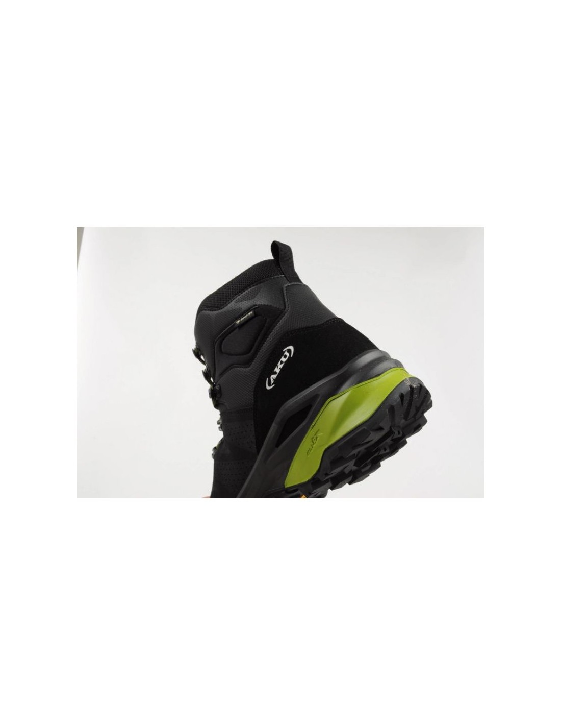 839563-thickbox_default-aku-adapta-gore-tex-m-490388-shoes