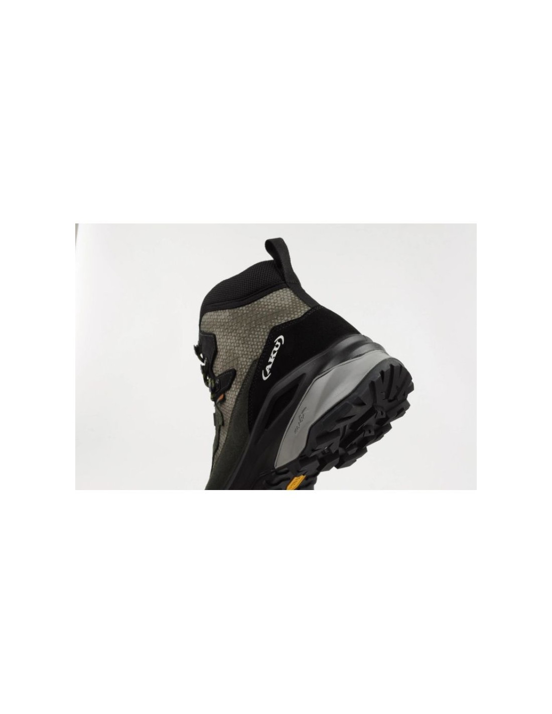 839611-thickbox_default-aku-adapta-gore-tex-m-494478-shoes