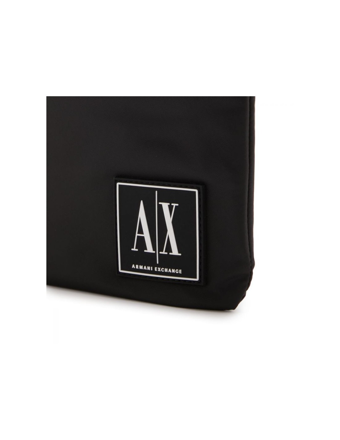 850740-thickbox_default-armani-exchange-bag-xm000105-af10336-uc001