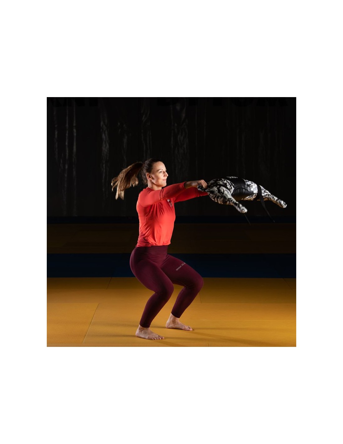 851325-thickbox_default-hms-wbf10-punching-bag-10kg-17-63-002
