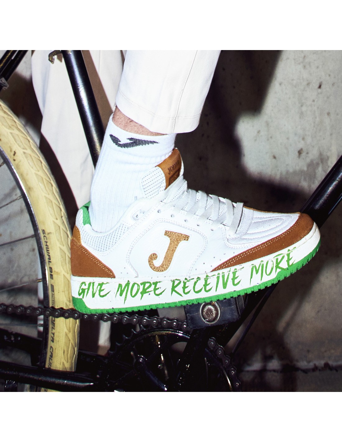 963476-thickbox_default-9b0f0fc9-c9bb-ef11-b6a3-a8a15986bd35