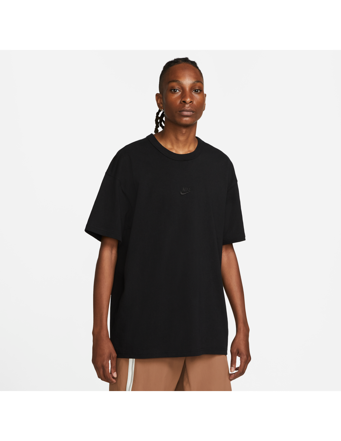 cdn.mybrand.shoes-nike-sportswear-premium-essentials-mens-t-shirt-black-black-do7392-010-mbs