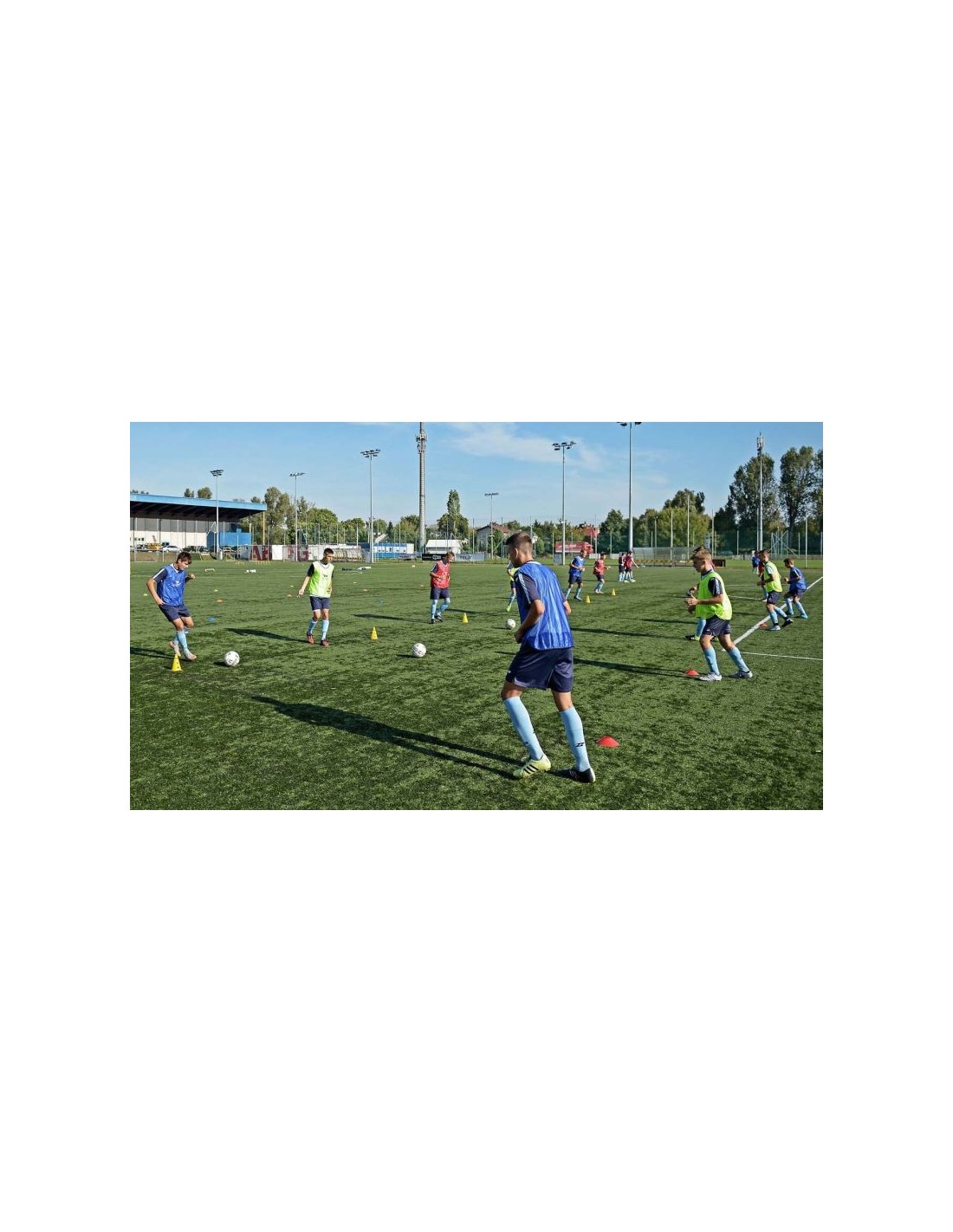 Yakimasport Training Cones with Holes 100042 - Image 4